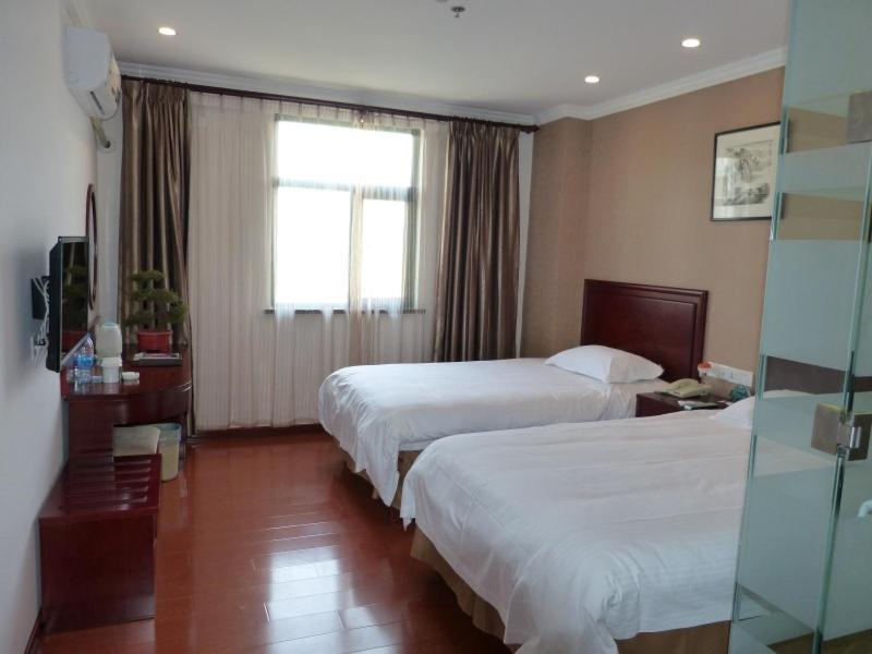 Greentree Inn Anhui Wuhu Fangte North Changjiang Road Business Hotel Экстерьер фото