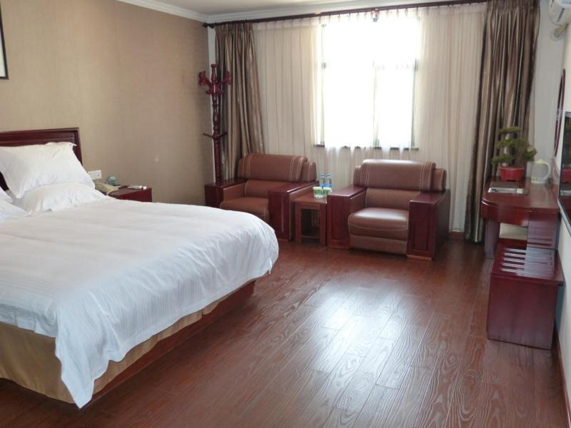 Greentree Inn Anhui Wuhu Fangte North Changjiang Road Business Hotel Экстерьер фото